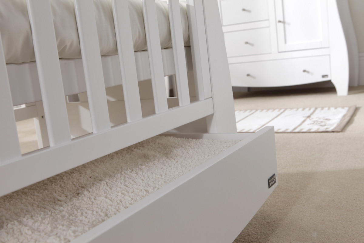 Tutti Bambini - Set mobilier Katie Alb format din 2 piese: patut si comoda 9