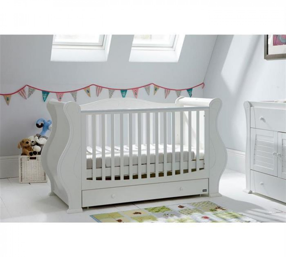 Tutti Bambini – Set patut Louis Alb + salteluta pentru bebelusi 2