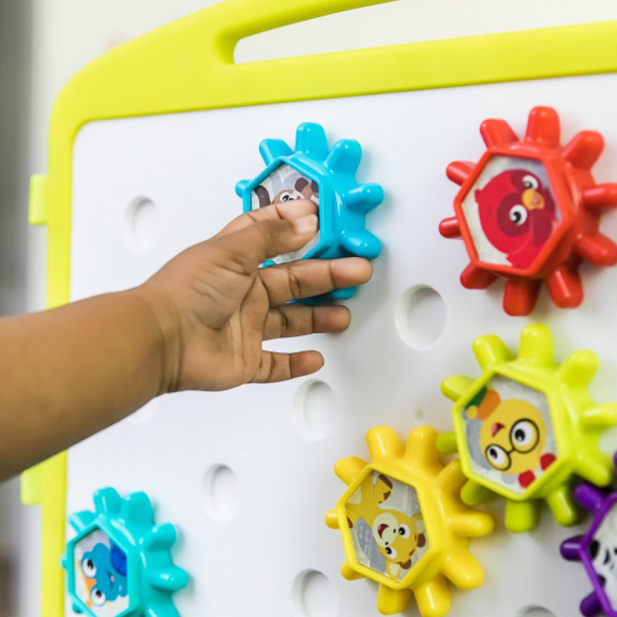 Baby Einstein -  Masuta de activitati Curiosity Table 2